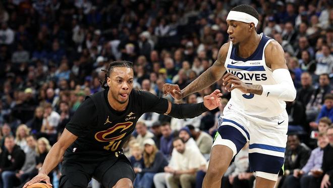 顶薪续约施 顶薪续约施